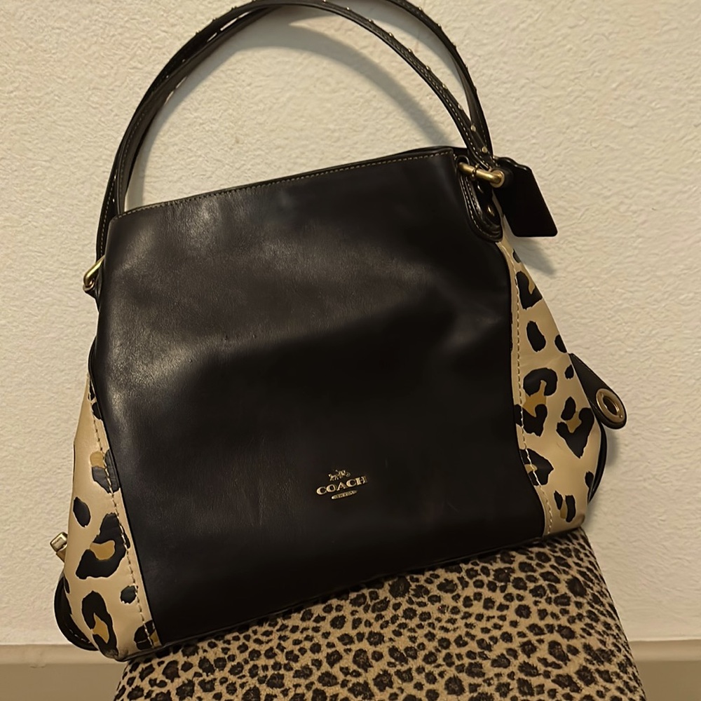 Beautiful coach leopard print handbag